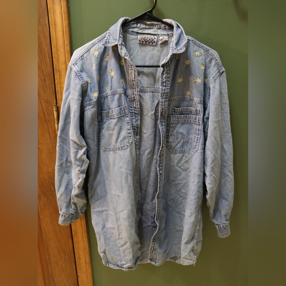 Vintage Embroidered Daisy Womens Denim Jacket Shirt